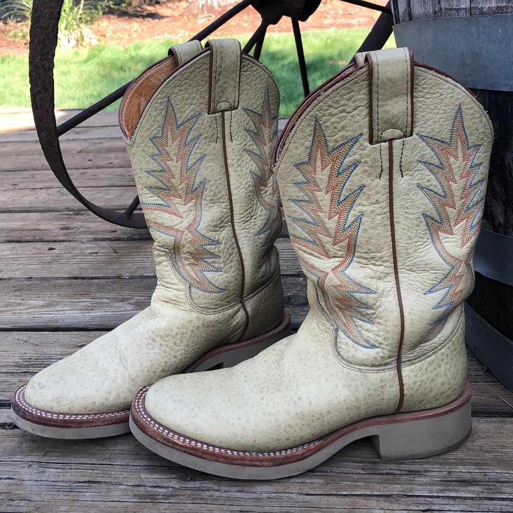 Ladies Justin Ivory Buffalo Crepe Soled Boots